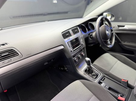 2015 Volkswagen Golf 1.2 TSI DSG 5DR 110HP Lounge €12,999 thumbnail
