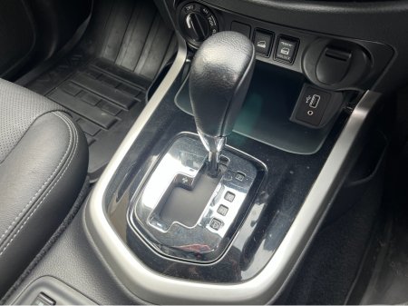 2019 Nissan Navara - thumbnail 17