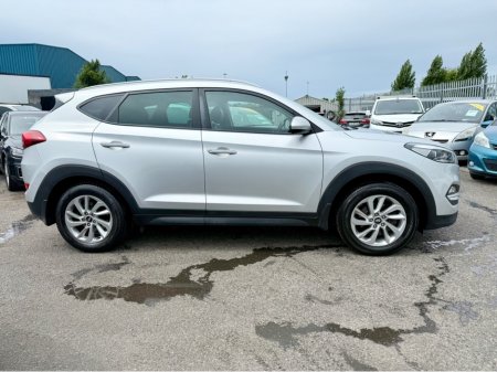 2017 Hyundai Tucson 1.7 EXECUTIVE ** IRISH CAR ** FULL LEATHER INTERIOR ** REVERSE CAMERA ** SAT NAV ** SUPERB EXAMPLE ** €11,995