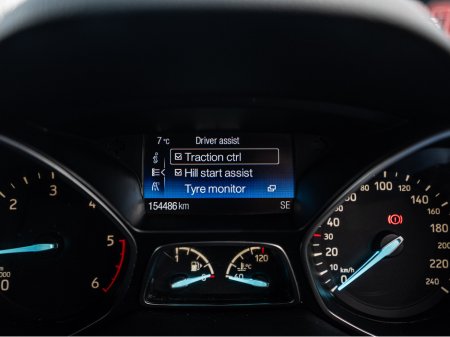 2017 Ford Kuga 2017 Kuga 1.5d TITANIUM/High spec/Warranty €13,888 thumbnail