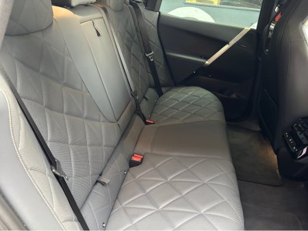 2022 BMW iX - thumbnail 14