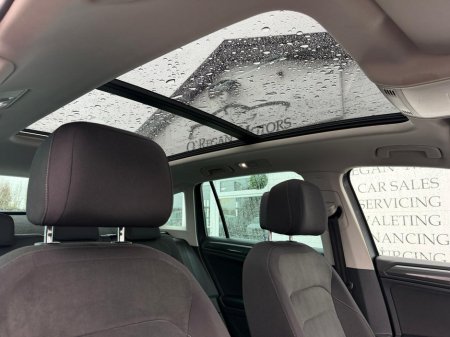 2017 Volkswagen Tiguan - thumbnail 16