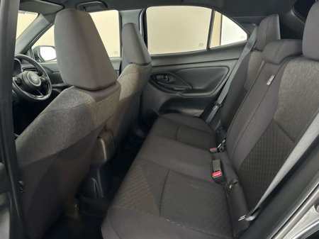 2025 Toyota Yaris Cross HYBRID LUNA SPORT €30,950 thumbnail