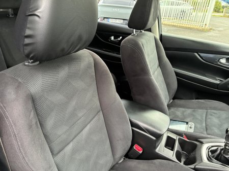 2017 Nissan X-Trail - thumbnail 8