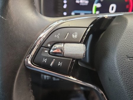 2022 Skoda Karoq 2.0TDI 115HP Style thumbnail