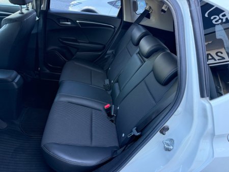 2018 Honda Fit - thumbnail 19