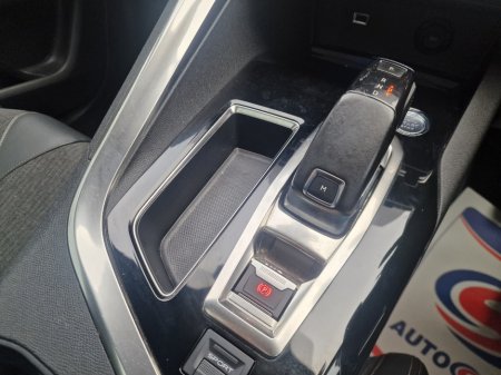 2019 Peugeot 3008 - thumbnail 9