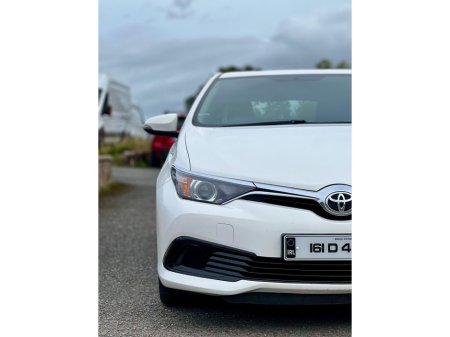 2016 Toyota Auris  €5,000