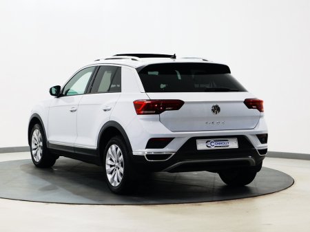 2019 Volkswagen T-Roc *80* SPORT 1.5 TSI MANUAL 6SPEED FWD 150HP 5 5DR €19,800 thumbnail