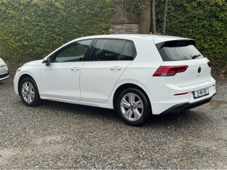 2021 Volkswagen Golf 1.0 Life Low Miles €21,900 thumbnail