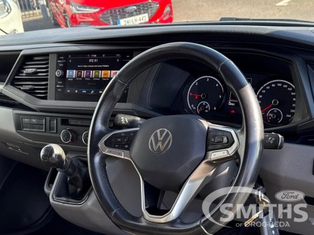 2024 Volkswagen Transporter - thumbnail 2