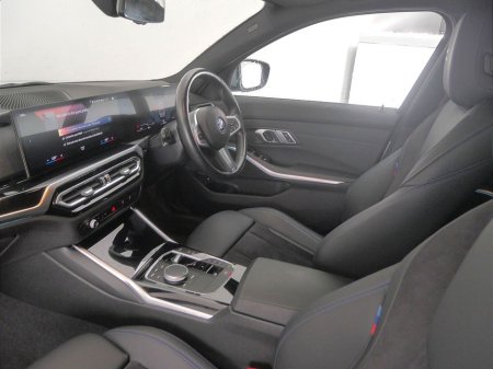 2023 BMW 3 Series - thumbnail 7