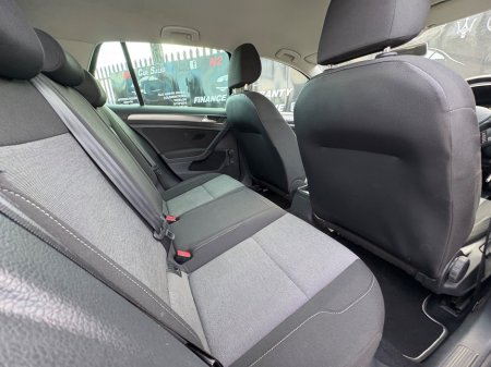 2013 Volkswagen Golf - thumbnail 12