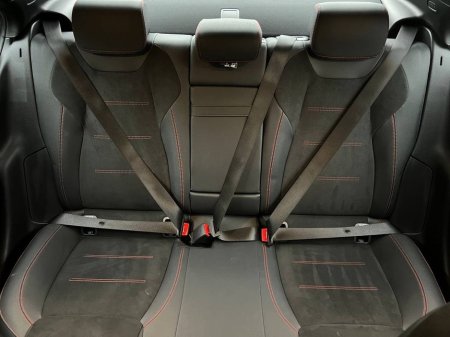 2021 Mercedes-Benz A Class A200d AMG-LINE PREMIUM PLUS // VIRTUAL COCKPIT // FULL SERVICE HISTORY // 18" DIAMOND CUT ALLOYS €32,900 thumbnail