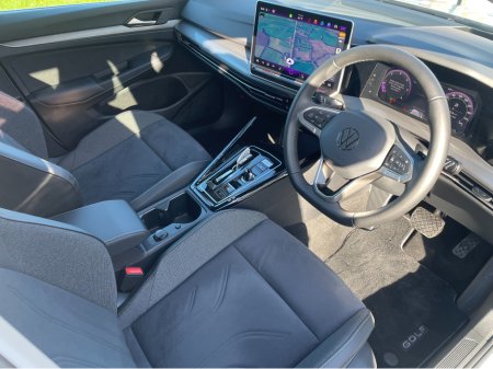 2025 Volkswagen Golf - thumbnail 11