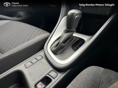 2022 Toyota Yaris - thumbnail 15