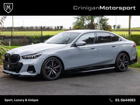 2024 BMW 5 Series - thumbnail 7