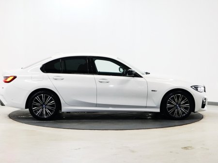 2022 BMW 3 Series *65* M SPORT AUTO €33,900 thumbnail