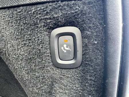 2018 Volvo XC90 MOMENTUM T8 TWIN ENGINE 2.0 PHEV AWD * HIGH SPEC * // 7-SEATER // OPENING PAN ROOF // LEATHER INTERIOR €34,900 thumbnail