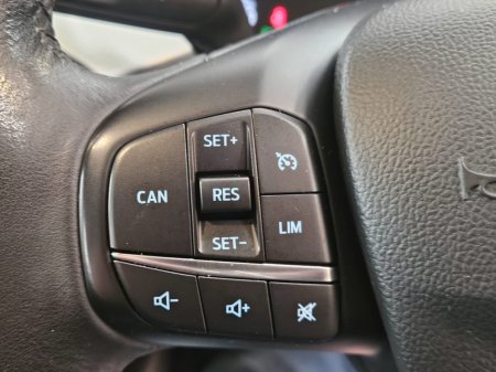 2019 Ford Focus - thumbnail 8