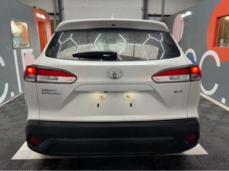 2024 Toyota Corolla Cross - thumbnail 3