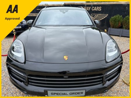 2023 Porsche Cayenne - thumbnail 9