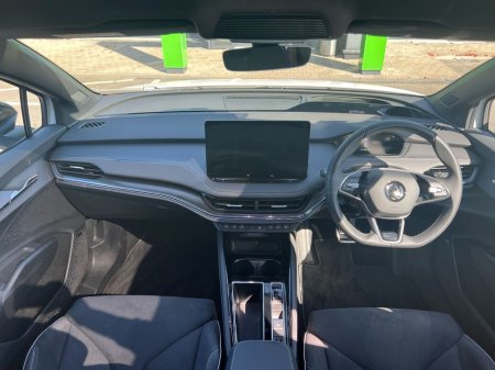 2025 Skoda Enyaq - thumbnail 8