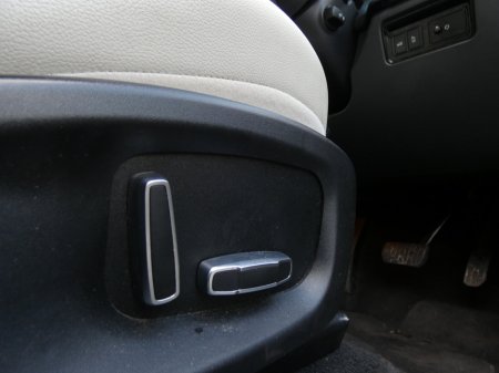 2020 Jaguar F-Pace RWD 2.0 D 180PS Chequered Flag Auto €26,950 thumbnail