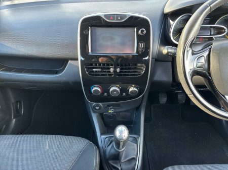 2016 Renault Clio - thumbnail 8