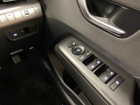 2025 Hyundai Kona - thumbnail 19