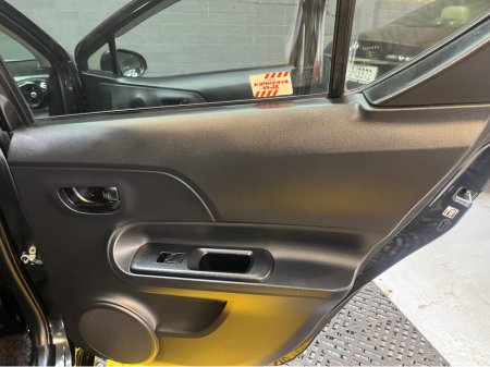 2017 Toyota Aqua 2017 hybrid auto €10,995 thumbnail