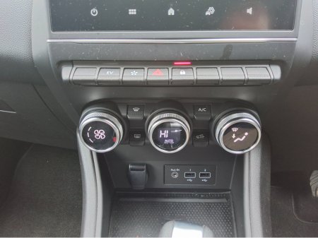 2023 Renault Captur - thumbnail 13