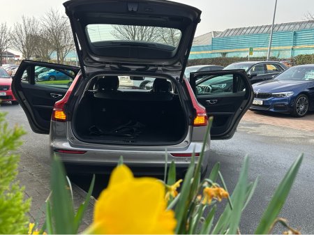 2018 Volvo V60 - thumbnail 26