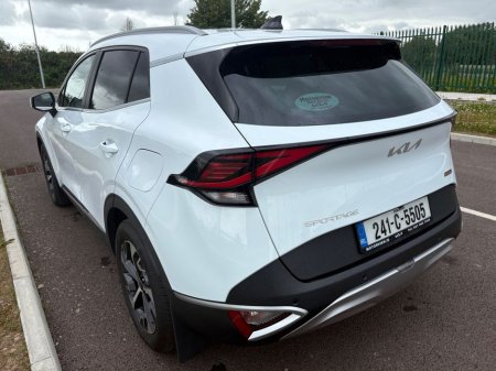 2024 Kia Sportage Sport 1.6D *SHOWROOM CONDITION* Sat Nav, Cruise Control, Multi-Function Steering Wheel, Parking Sensors, Reversing Camera 2 years aa membership 6 year €39,900