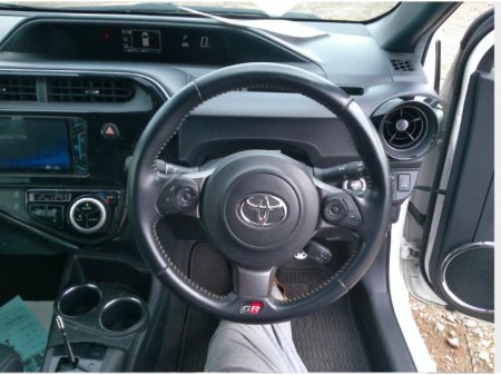 2018 Toyota Aqua Hybrid €13,500 thumbnail