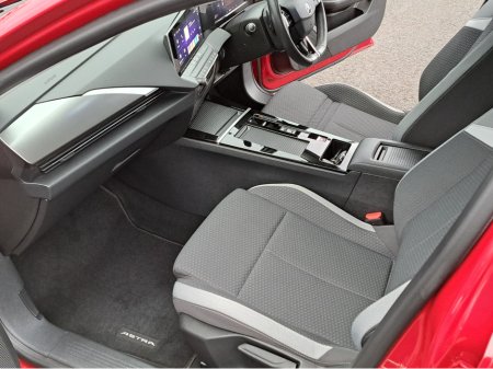 2024 Opel Astra ELEGANCE 1.5TD 130BHP 8-SPEED AUTOMATIC €26,950 thumbnail