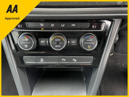 2016 Volkswagen Touran CL BLUEMOTION 1.6 TDI MANUAL 6SPEED FWD 115 €10,950 thumbnail