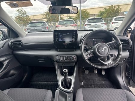 2022 Toyota Yaris 1.0 LUNA €18,995 thumbnail