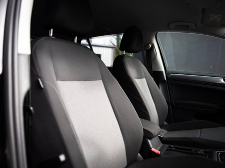 2014 Volkswagen Golf - thumbnail 21