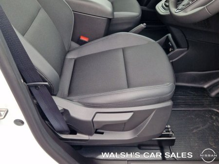 2025 Nissan Townstar SWB PAB VAN 6DR Auto €20,000 thumbnail