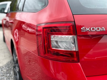 2016 Skoda Octavia - thumbnail 32