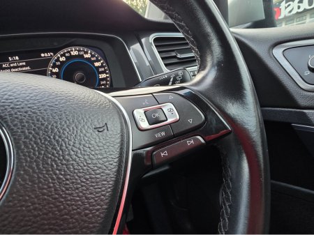 2019 Volkswagen Golf 1.2 TSI COMFORTLINE VIRTUAL COCKPIT - NAVIGATION -CARPLAY ANDROID AUTO - REVERSING CAMERA - LOW ROAD TAX BAND €18,750 thumbnail