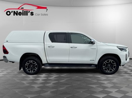 2022 Toyota Hilux INVINCIBLE D-4D 4WD AUTO #232 €36,999