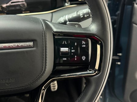 2024 Land Rover Range Rover Evoque HSE DYNAMIC P300E *HUGE SPEC* €52,990 thumbnail
