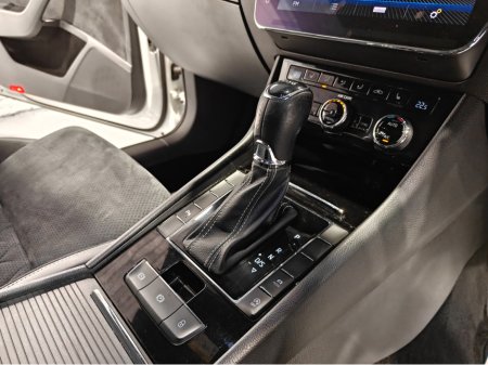 2018 Skoda Superb 2.0 TDI SPORTLINE 190PS 5DR AUTO €23,250 thumbnail