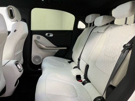 2025 Smart #1 Launch Edition - Panoramic Glass Roof - Heads-Up Display - Ambient Lighting - Reversing Camera - Sat Nav - Climate Control - Electric Heated Seats - Keyless Start - Apple CarPlay/Android Auto €38,950