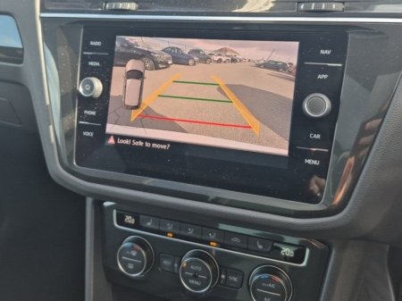 2018 Volkswagen Tiguan - thumbnail 14