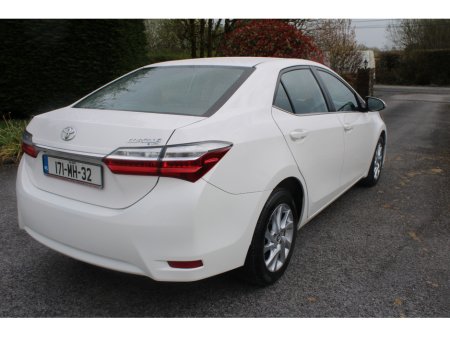 2017 Toyota Corolla - thumbnail 6