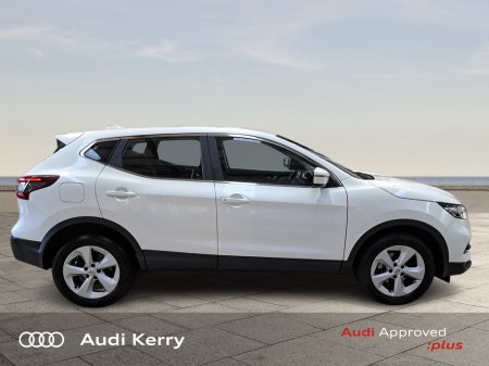 2021 Nissan Qashqai 1.3 DIG-T ACENTA PREM €19,900 thumbnail