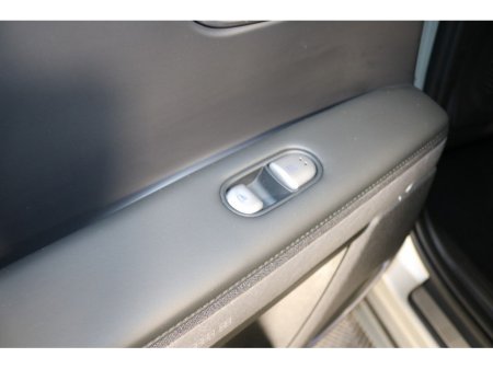 2024 Hyundai Ioniq 5 - thumbnail 17